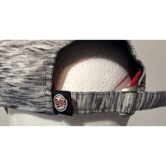 Minnesota Twins New Era 9Twenty Strapback Adjustable Hat Cap Men Women MLB Gray - Picture 6 of 8